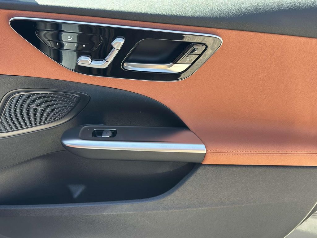 2025 Mercedes-Benz C-Class C 300 19