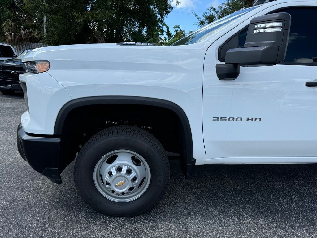 2024 Chevrolet Silverado 3500HD Work Truck 11