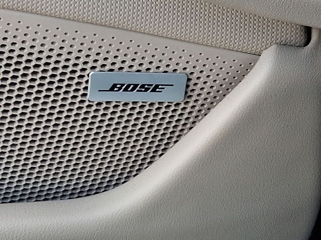 Thumbnail: 2021 Porsche Taycan - 27