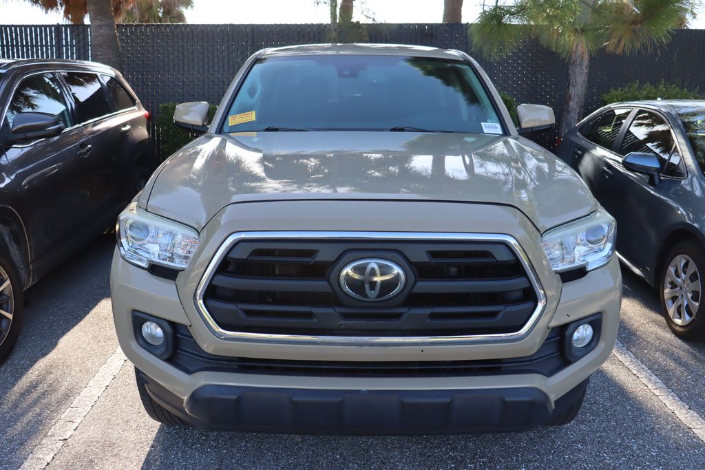 Thumbnail: 2019 Toyota Tacoma - 5