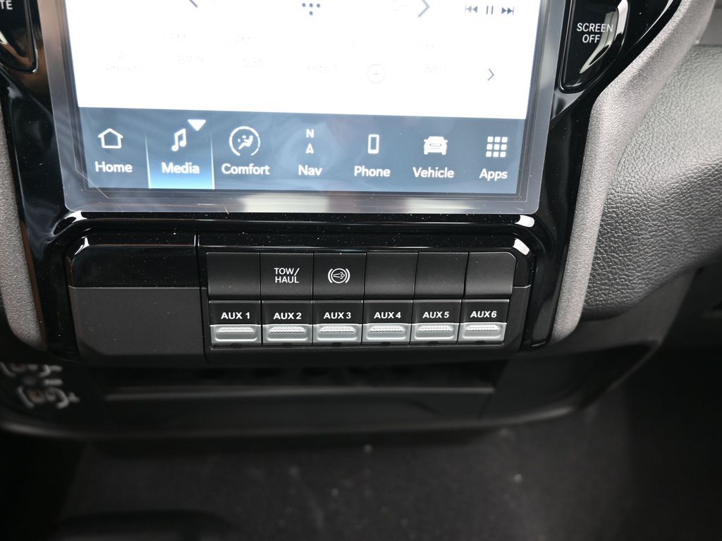 Used 2024 Billet Silver Metallic Clearcoat Ram Tradesman image 24