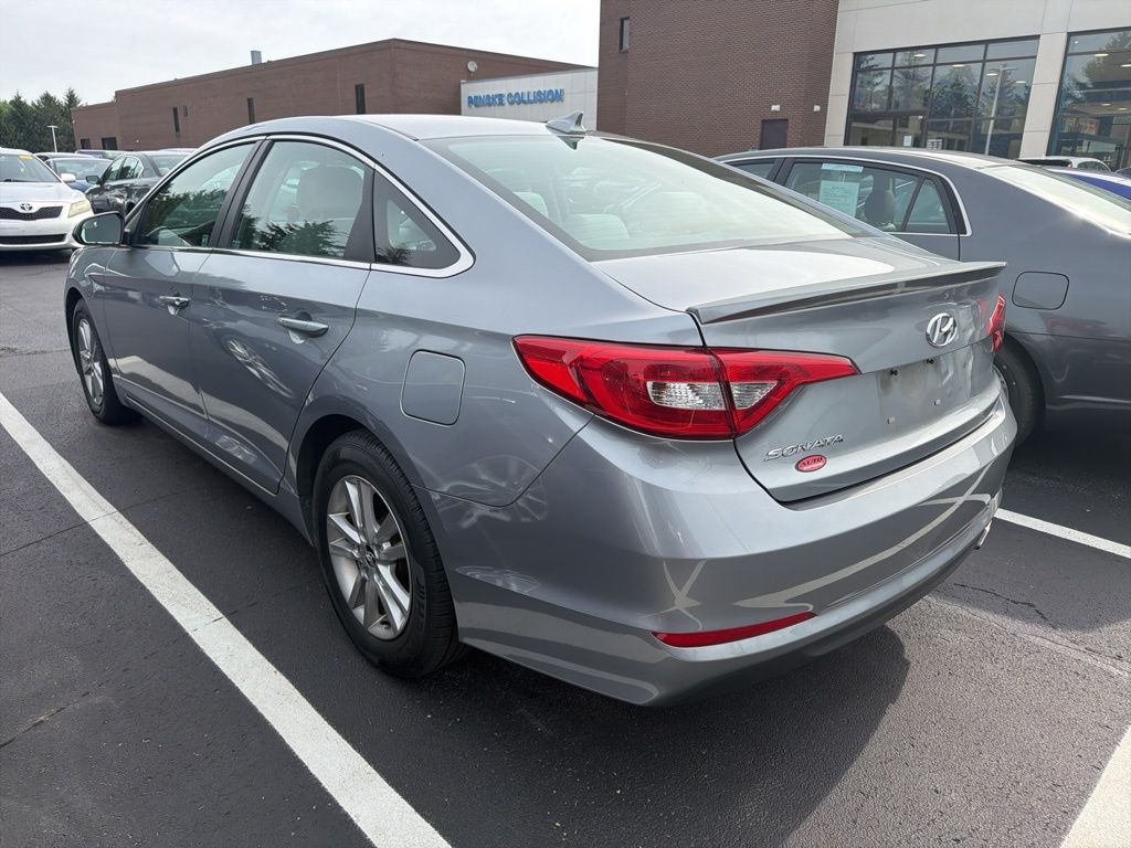 Thumbnail: 2015 Hyundai Sonata - 2