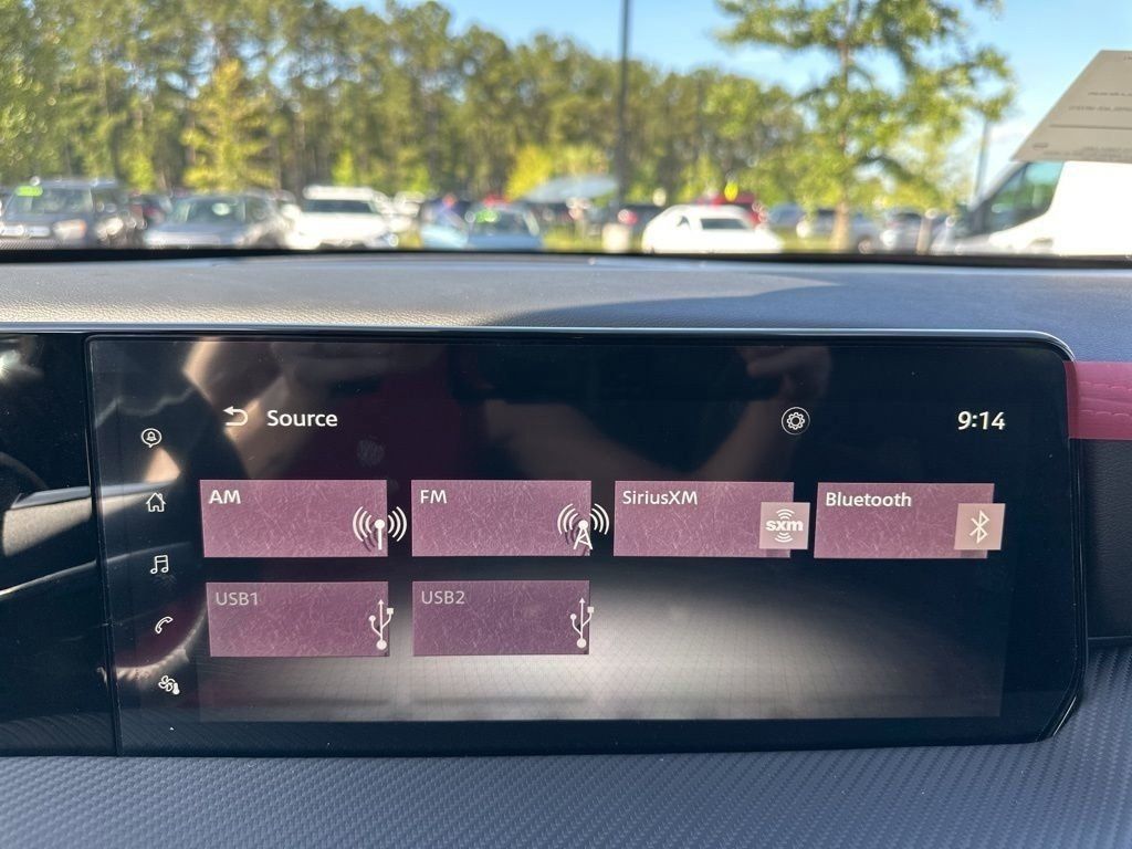 2025 Super Black Nissan Kicks SR FWD SUV