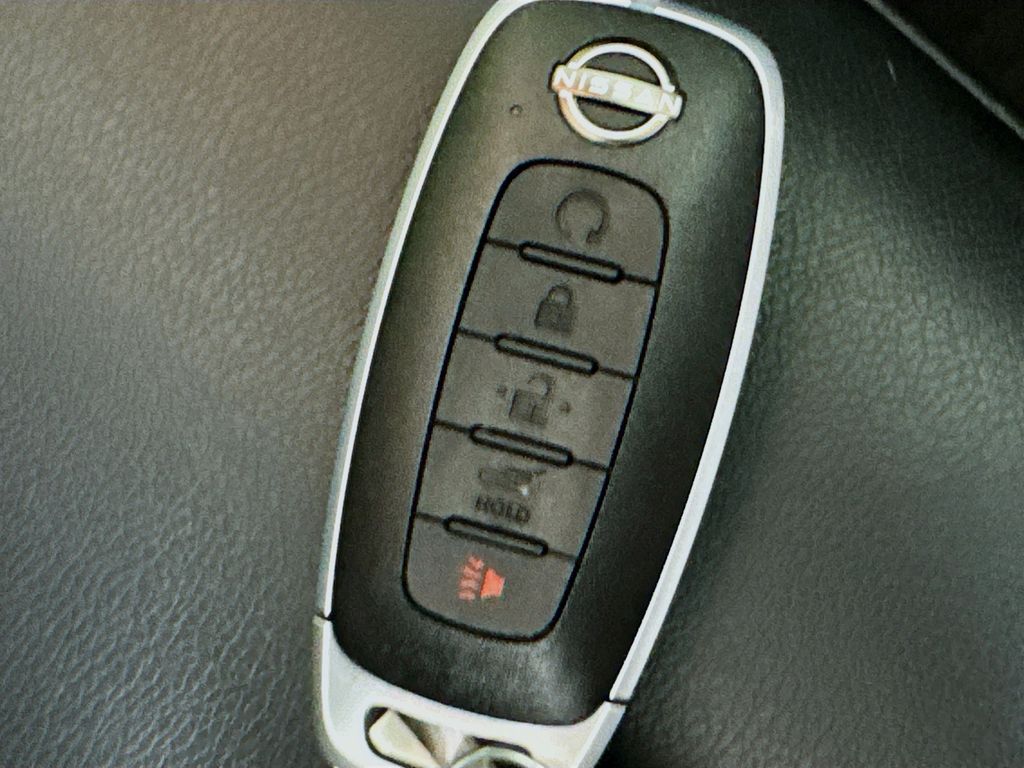 Used Car 2025 Nissan Pathfinder  Sl For Sale Under $35,000 In Austin, Texas
