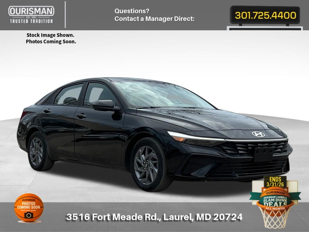 2024 Hyundai Elantra SEL FWD