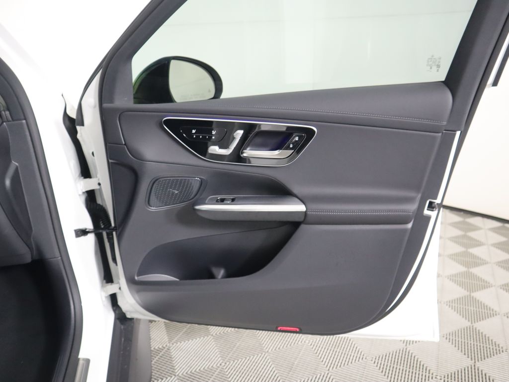 Thumbnail: 2026 Mercedes-Benz GLC - 27