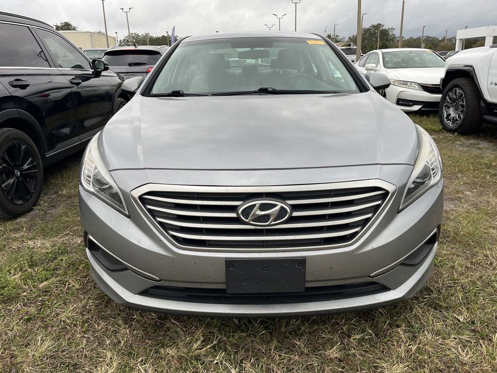 2017 Hyundai Sonata Base 2