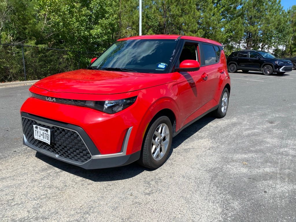 Certified Used 2024 Red Kia LX image 7