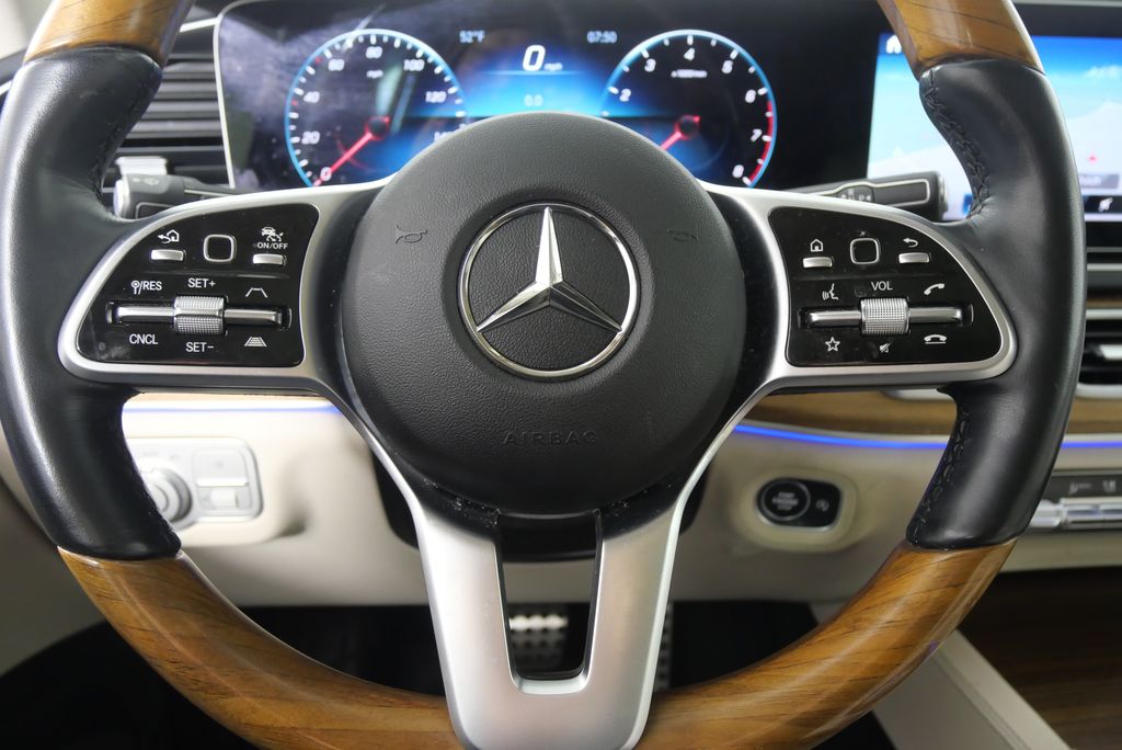 2022 Mercedes-Benz GLS 450 4MATIC 22