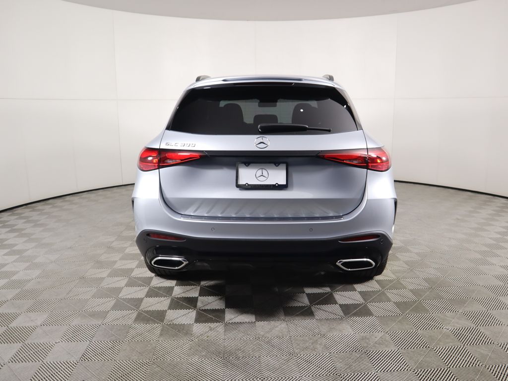Thumbnail: 2026 Mercedes-Benz GLC - 6
