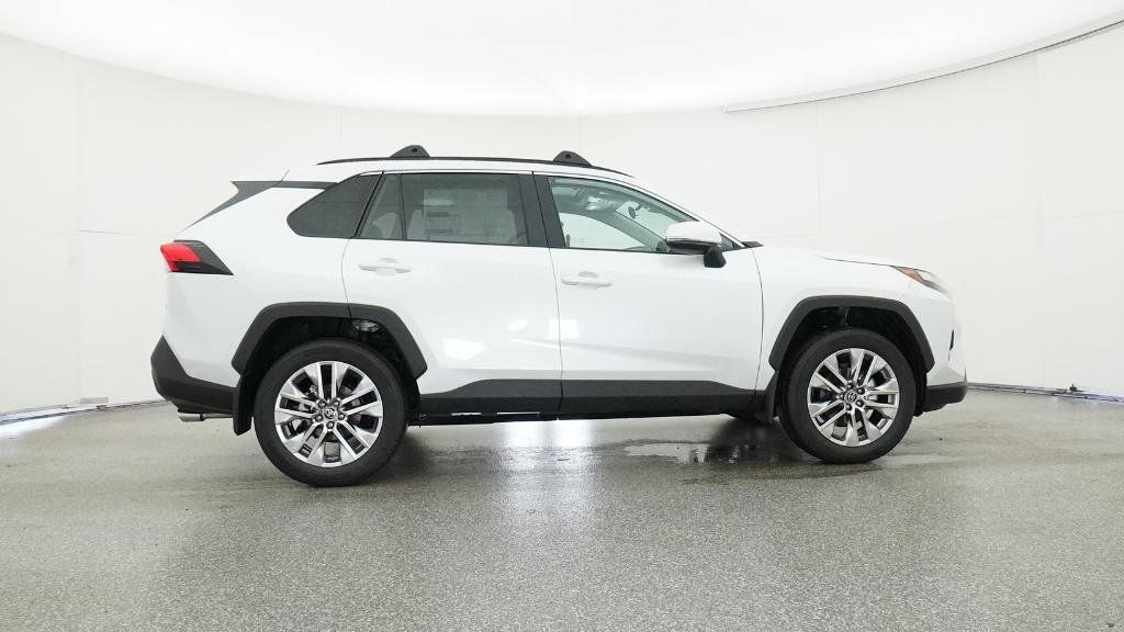Thumbnail: 2025 Toyota RAV4 - 4