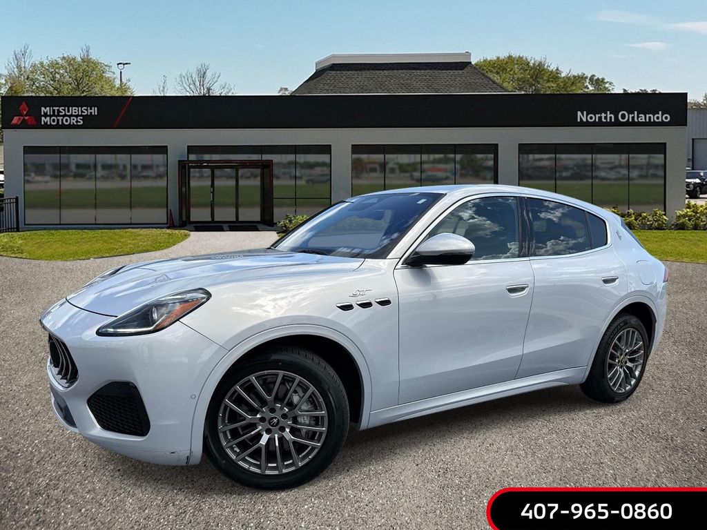 Bianco 2024 Maserati Grecale GT AWD SUV / Crossover All-Wheel Drive 8-Speed Automatic