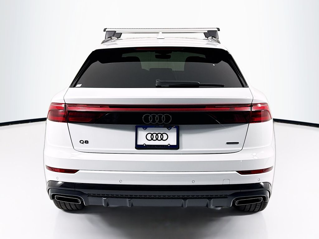 Thumbnail: 2026 Audi Q8 - 6