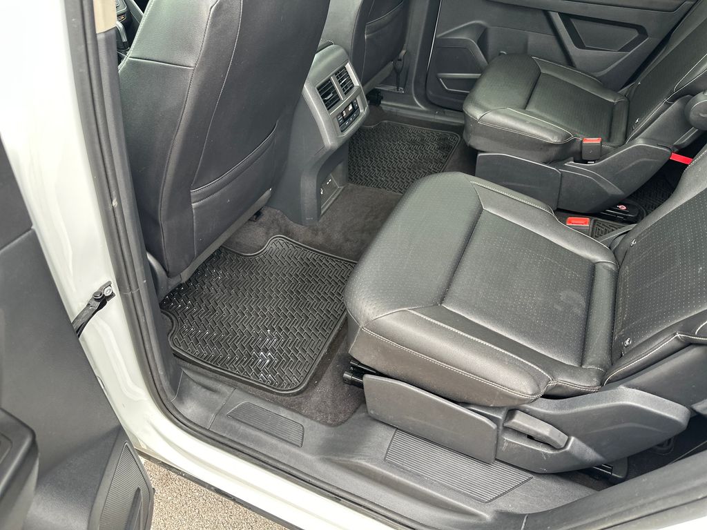 Used Car 2021 Volkswagen Atlas  3.6l V6 Se W/technology For Sale Under $25,000 In Austin, Texas