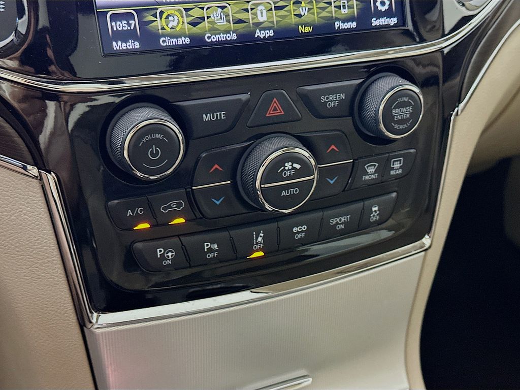 JeepGrand Cherokee18