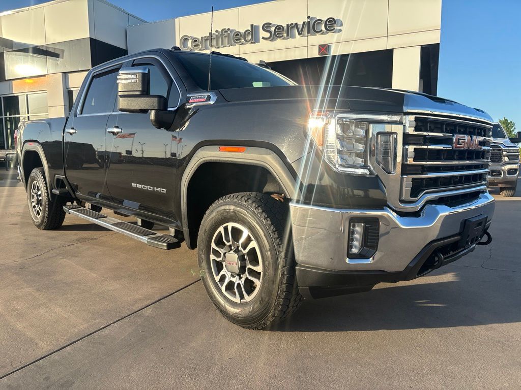 2022 GMC Sierra 2500HD SLT Crew Cab 4WD    