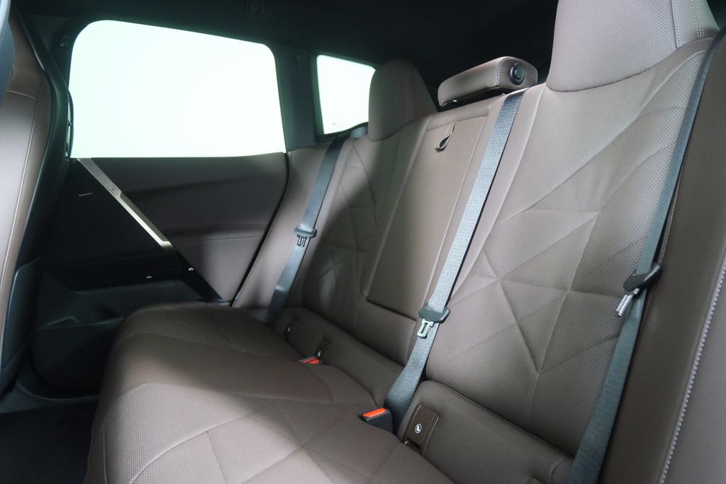 Thumbnail: 2026 BMW iX - 16