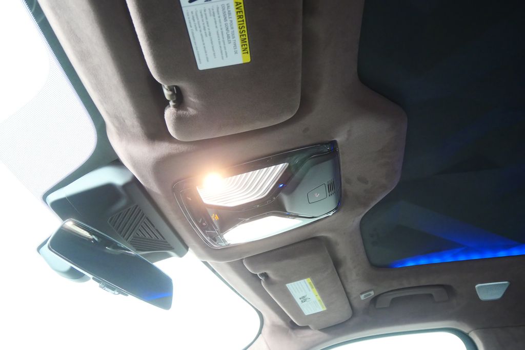 Thumbnail: 2026 BMW XM - 22