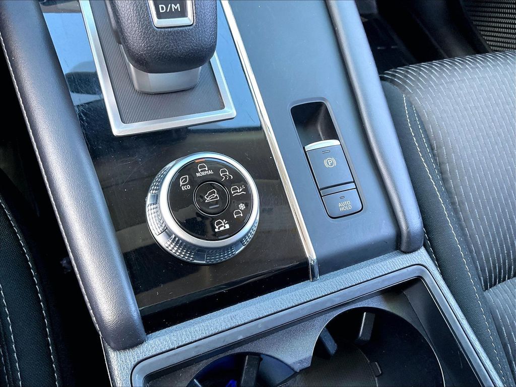 2023 Mitsubishi Outlander — photo 30
