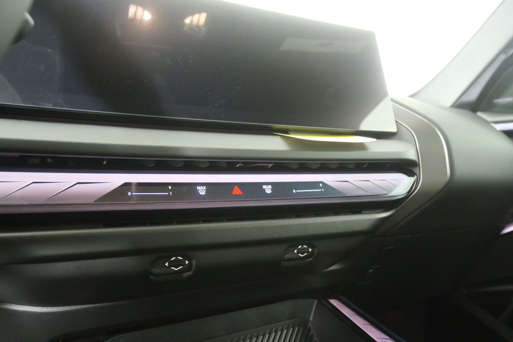 Thumbnail: 2026 BMW X3 - 22