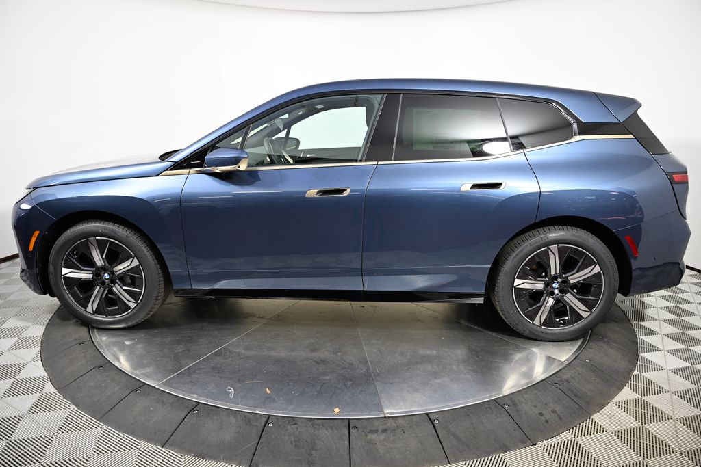 Thumbnail: 2026 BMW iX - 2