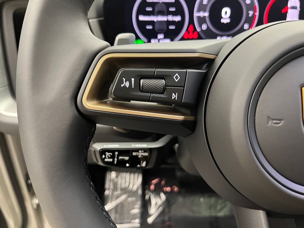 Thumbnail: 2026 Porsche Cayenne - 13