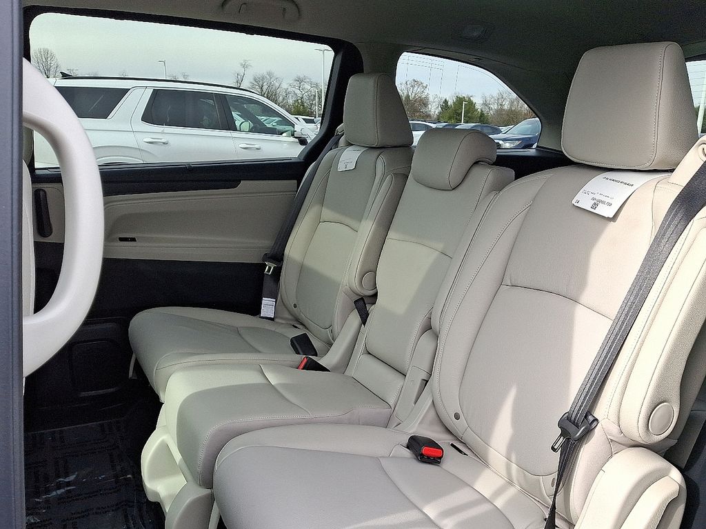 2025 Honda Odyssey EX-L 7