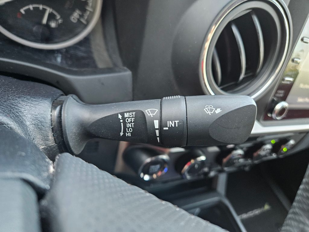 2023 Toyota Tacoma SR5 21