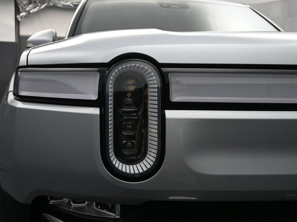 2023 Rivian R1S Adventure