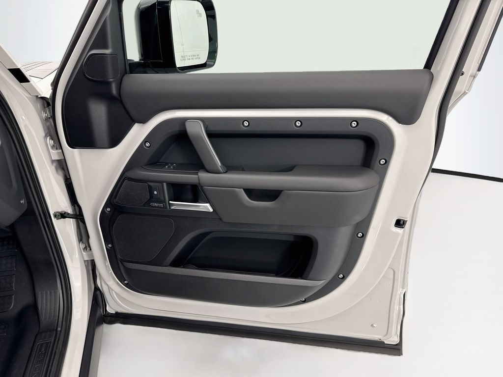 Thumbnail: 2026 Land Rover Defender - 24