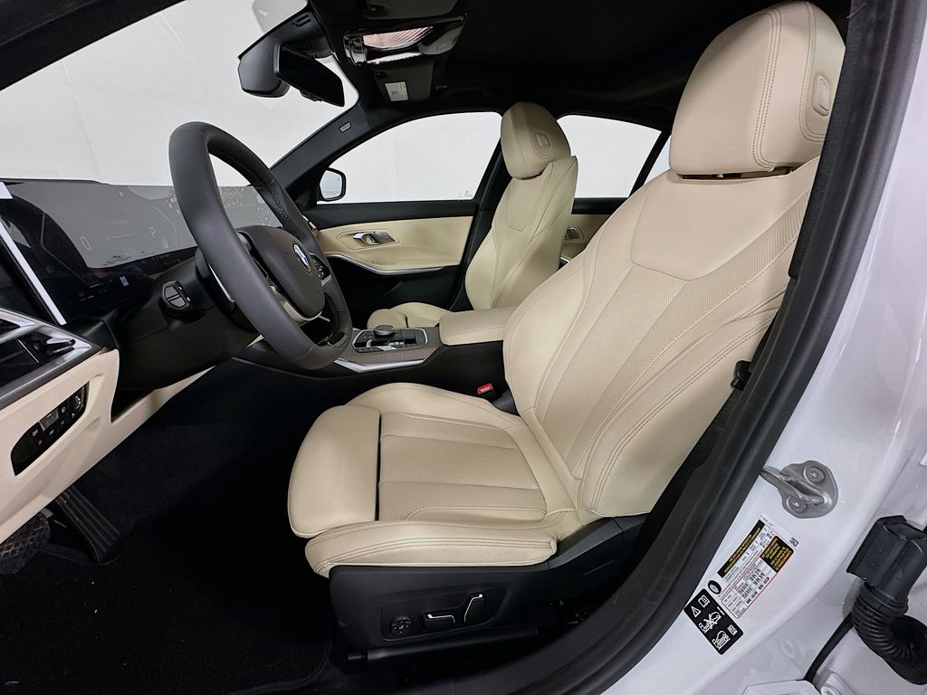 Thumbnail: 2026 BMW 3 Series - 16