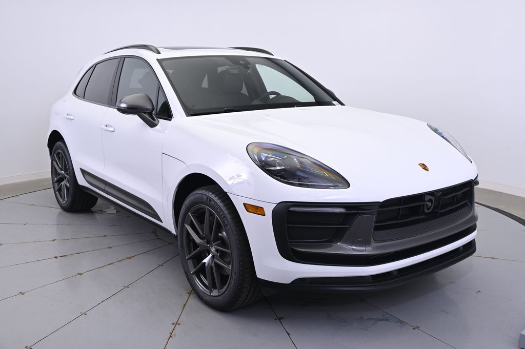 Thumbnail: 2025 Porsche Macan - 9