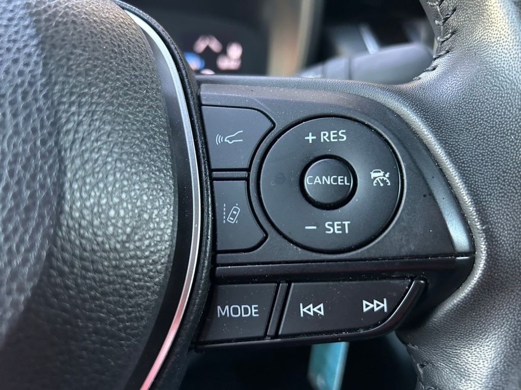 Thumbnail: 2022 Toyota Corolla - 17