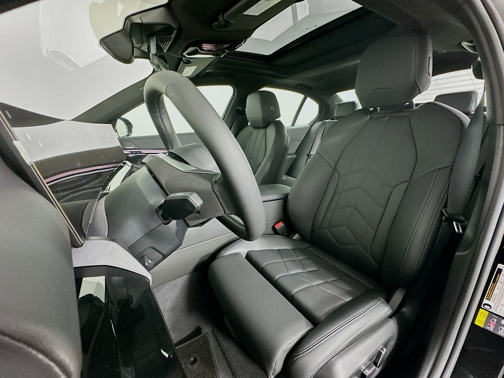 Thumbnail: 2024 BMW i5 - 16