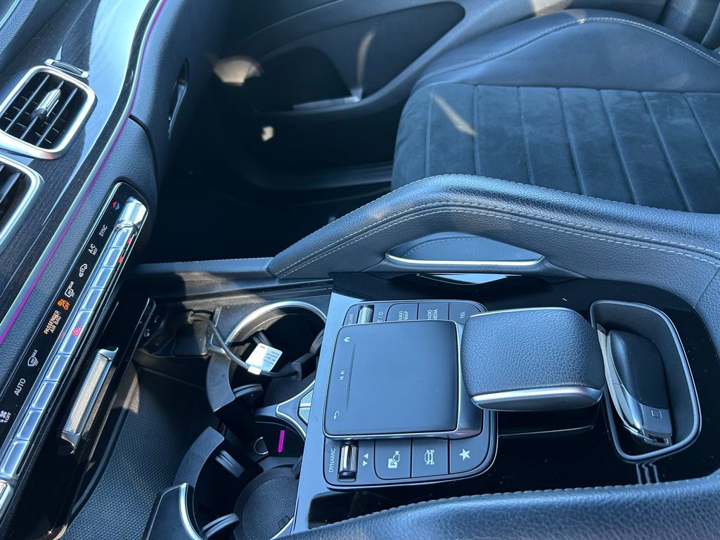 Thumbnail: 2022 Mercedes-Benz GLE - 23