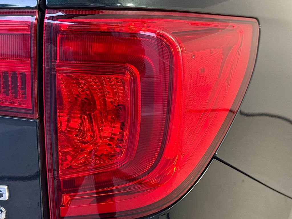 Used Car 2017 Honda Pilot  Touring For Sale Under $20,000 In Austin, Texas