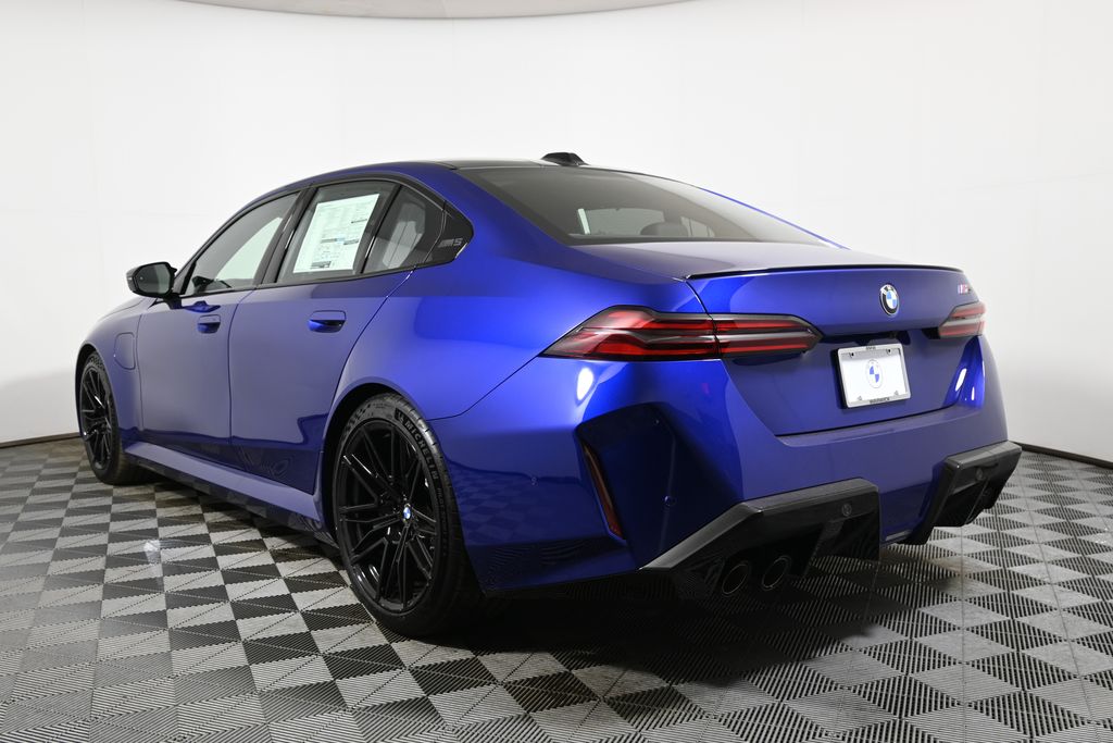 Thumbnail: 2026 BMW M5 - 5