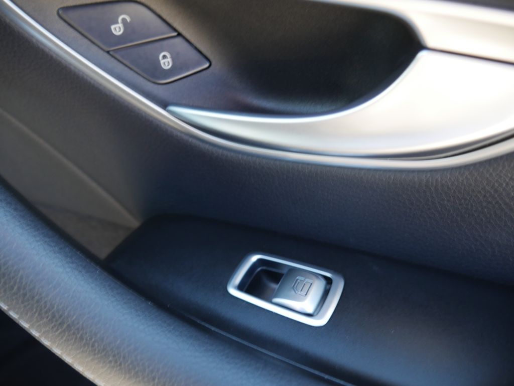 Thumbnail: 2023 Mercedes-Benz AMG GT - 27