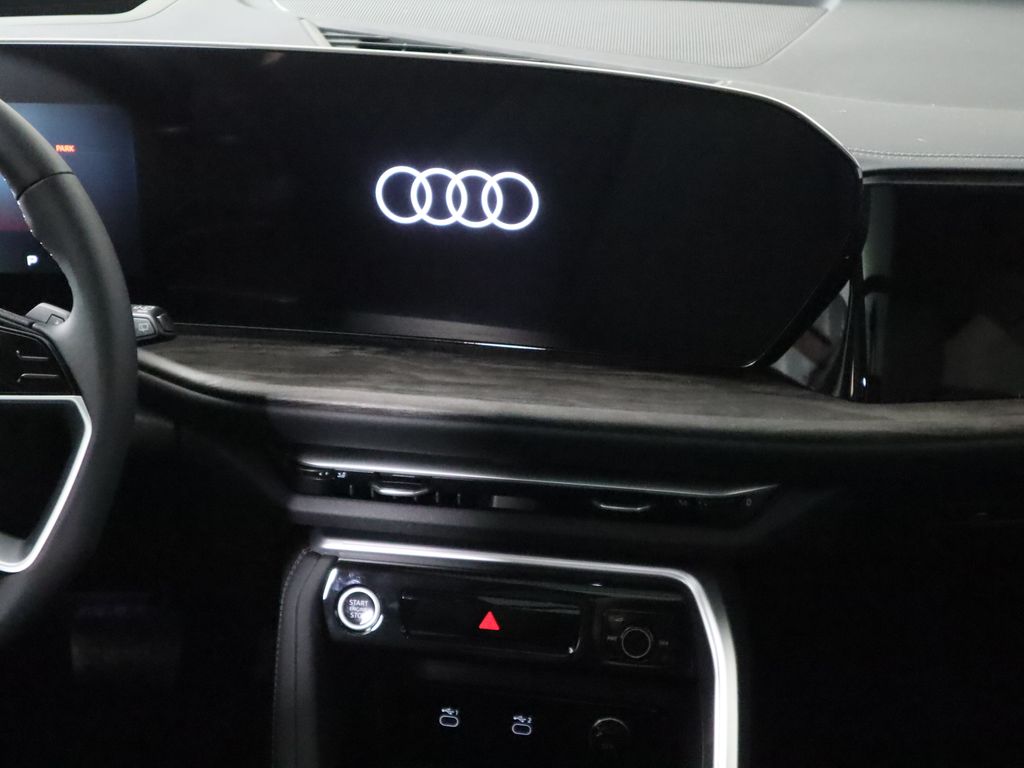 Thumbnail: 2025 Audi Q5 - 15