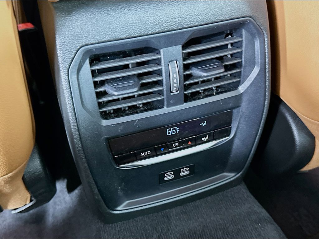 2024 BMW 3 Series 330i xDrive 25