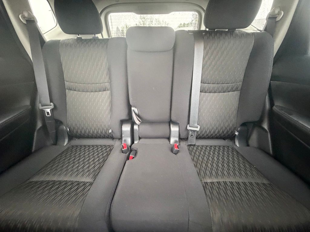 2020 Nissan Rogue SV Gray at Subaru and VW of Moon Township