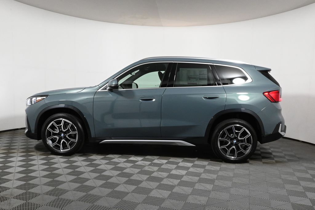 Thumbnail: 2026 BMW X1 - 2