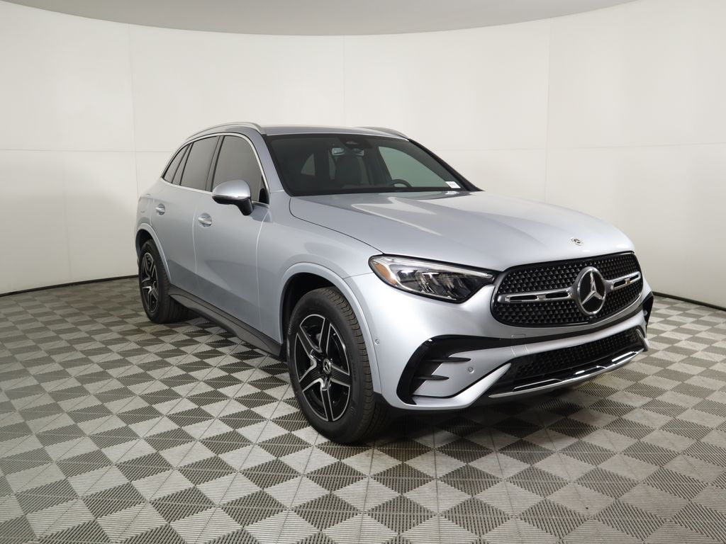 2025 Mercedes-Benz GLC 350 3