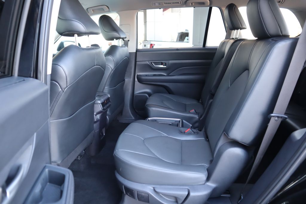 Thumbnail: 2025 Toyota Grand Highlander - 20