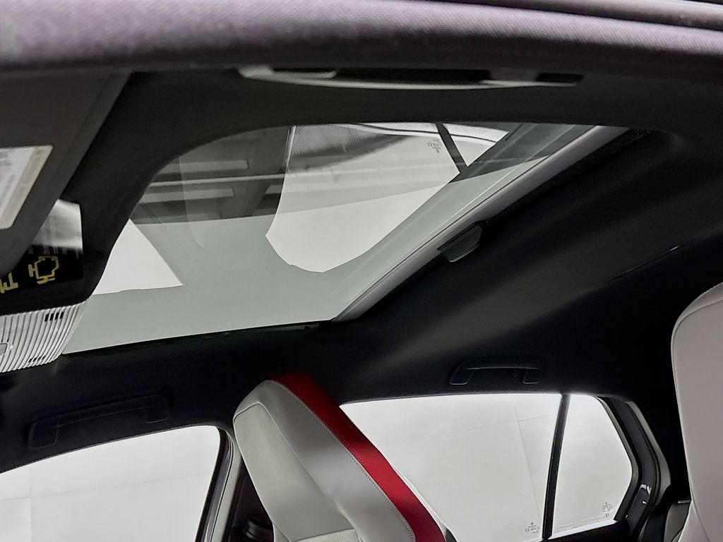 2025 Volkswagen Golf GTI 2.0T SE