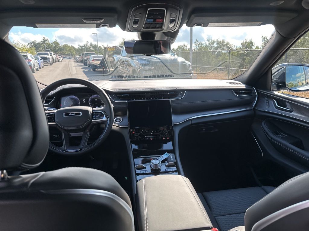 New Car 2025 Jeep Grand Cherokee  Overland For Sale Under $70,000 In Austin, Texas