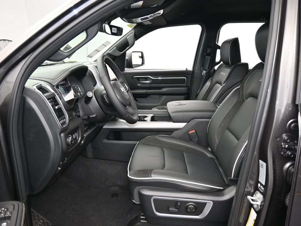 New 2026 Granite Crystal Metallic Clearcoat Ram Laramie image 11