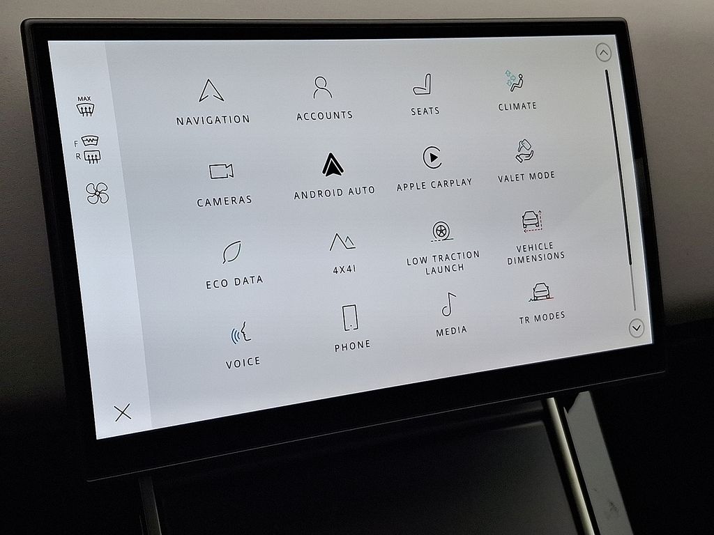 Thumbnail: 2026 Land Rover Range Rover Evoque - 18