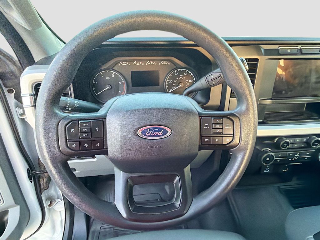2024 Ford F-350 Super Duty XL - Photo 11