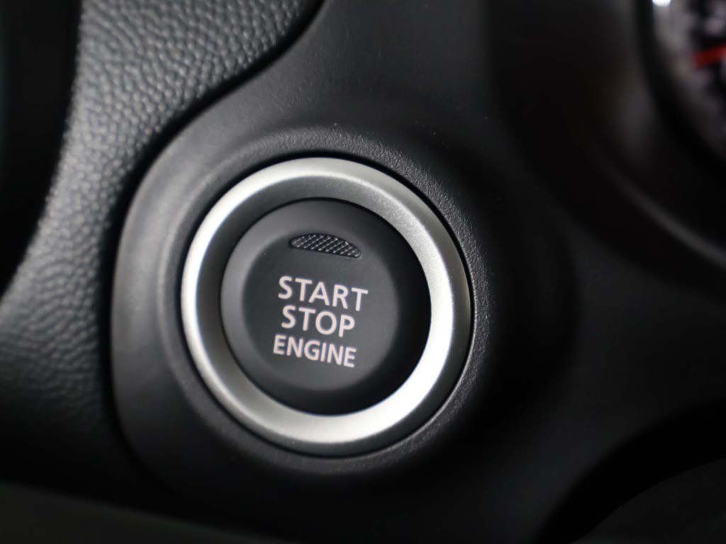 Used 2024 White Mitsubishi SE image 32